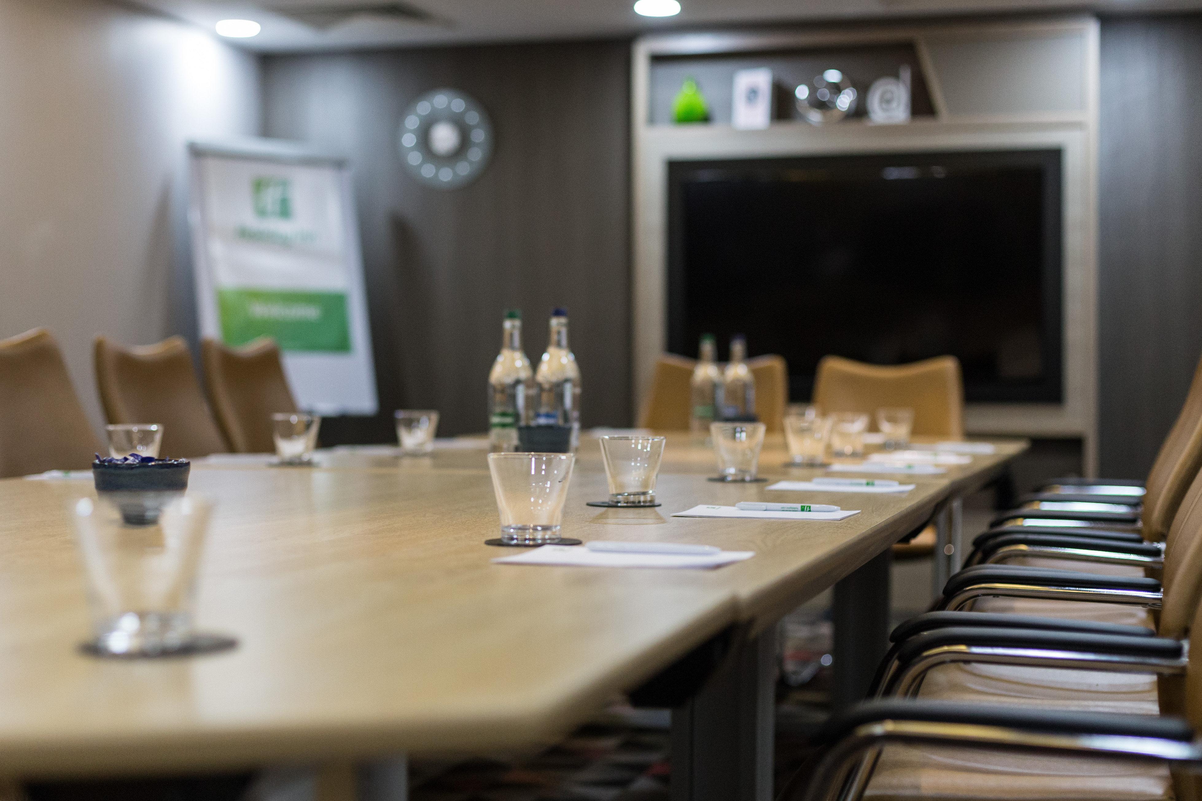 Holiday Inn London Watford Junction By Ihg Exterior photo