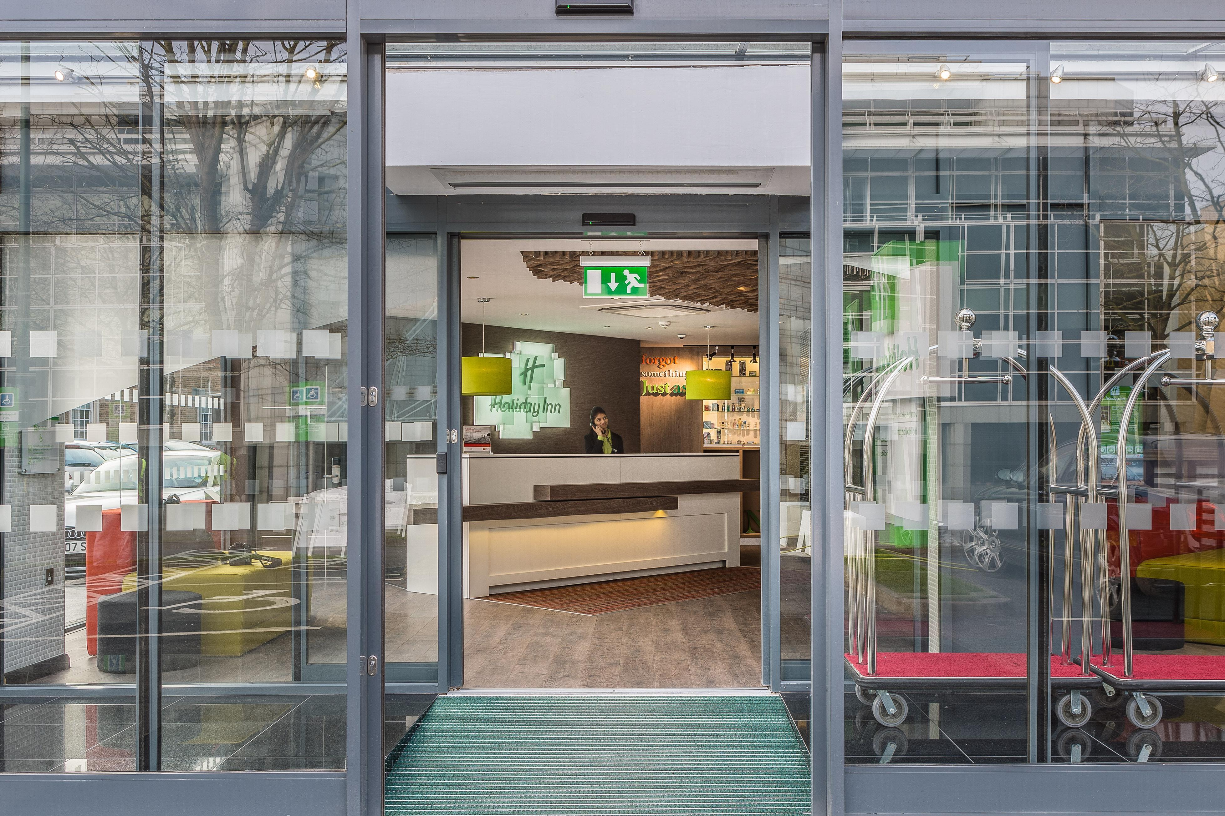 Holiday Inn London Watford Junction By Ihg Exterior photo
