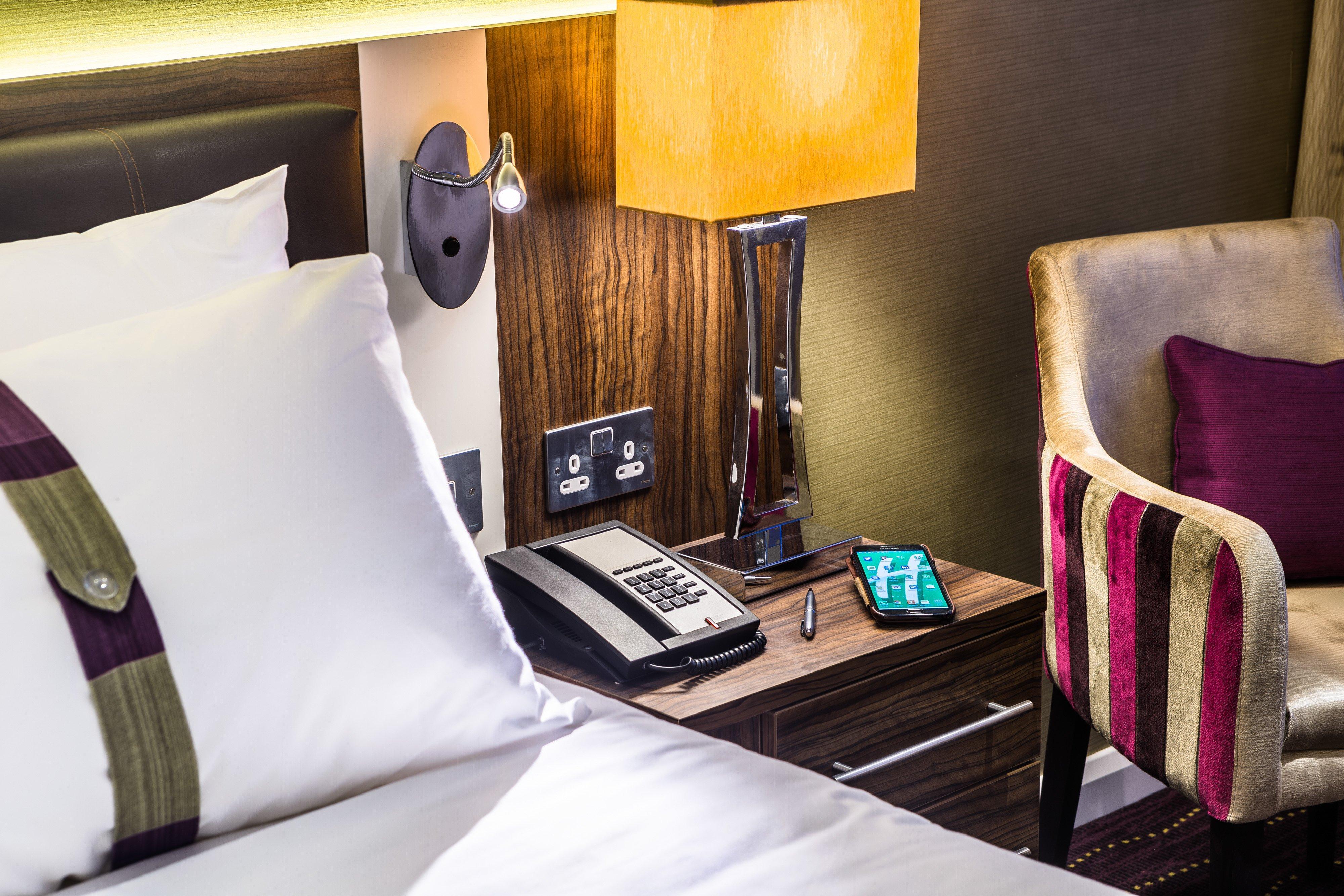 Holiday Inn London Watford Junction By Ihg Exterior photo